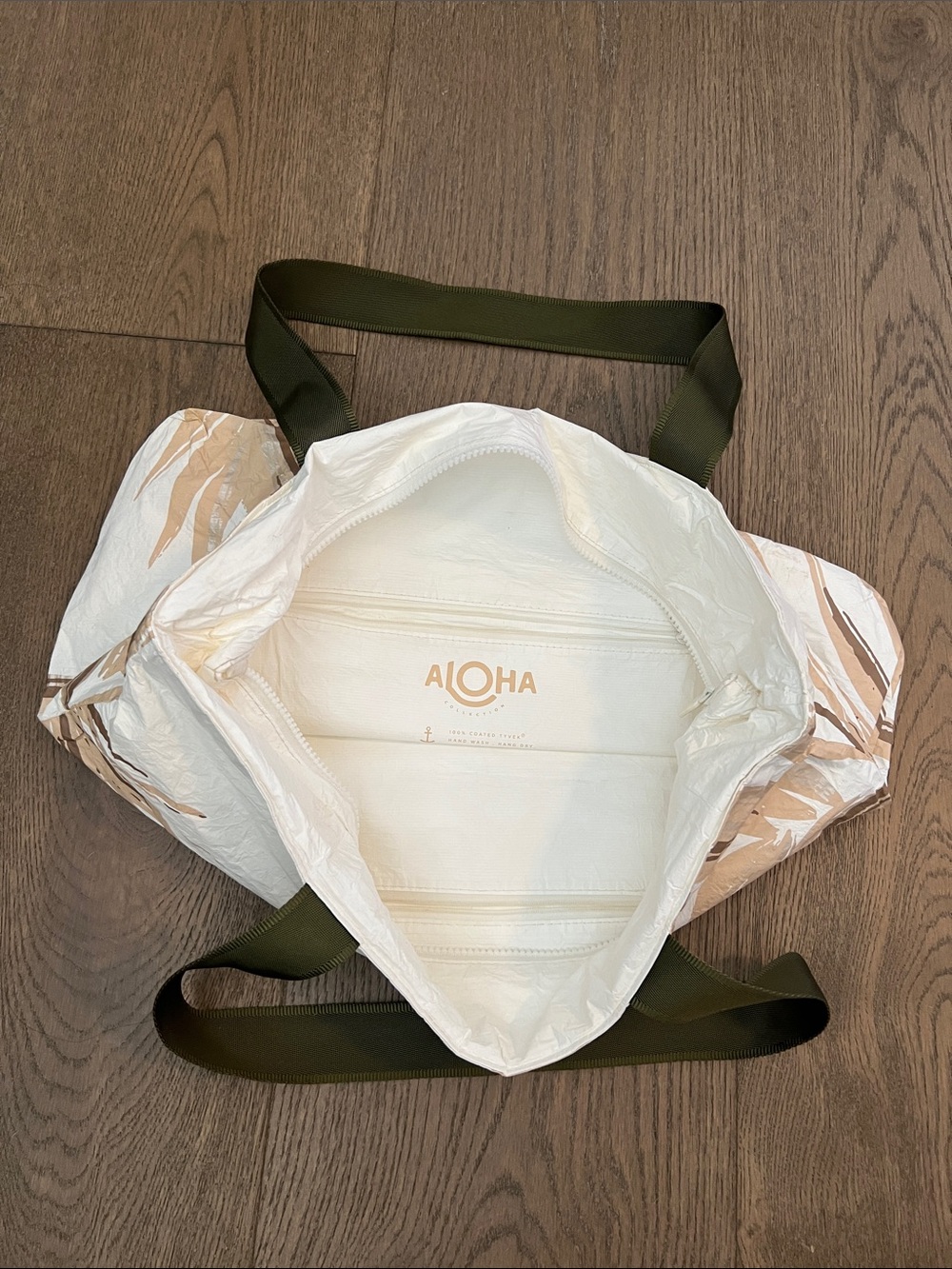 ALOHA White Tote with Beige/metallic Palm Print and Olive Straps - Picture 2 of 4